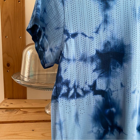 Lululemon Train to Be Short Sleeve Shirt Blue Marble Dye - Picture 11 of 16